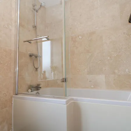 Weydale Avenue * 스카버러