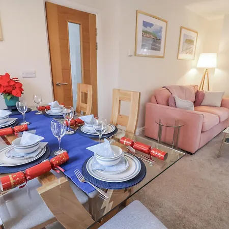 Weydale Avenue * 스카버러