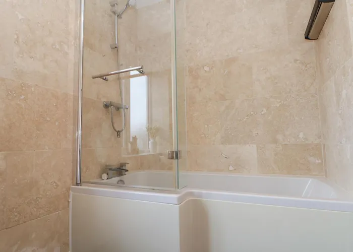 Weydale Avenue * Scarborough